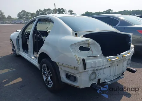 2013 Infiniti G37X z USA, uszkodzony, nr VIN JN1CV6AR5DM761963